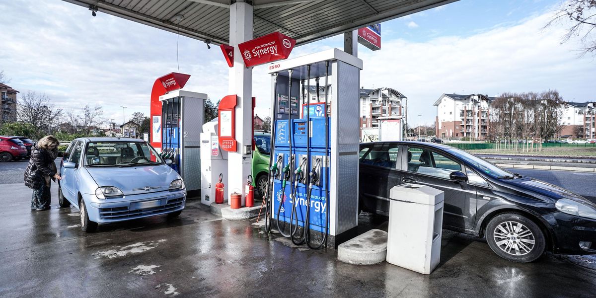 The price of petrol and diesel is rising, due to the Houthis