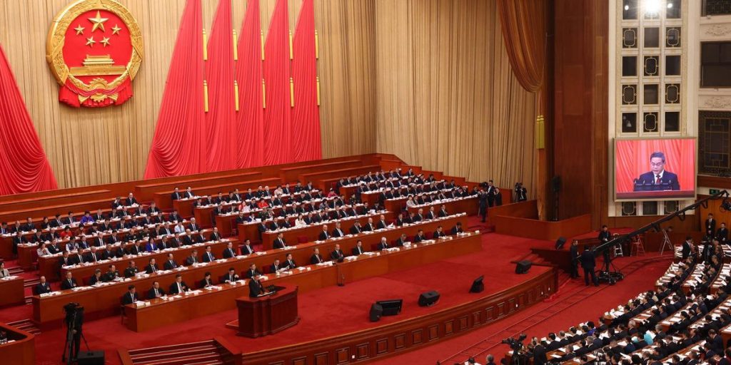 The recipe for the new China: "buy cars and washing machines"