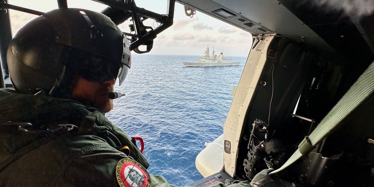 Red Sea mission, Panorama boarded the ship Caio Duilio