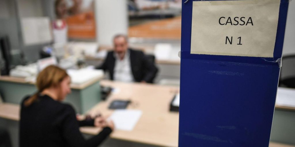 The desert of banks with fewer and fewer branches