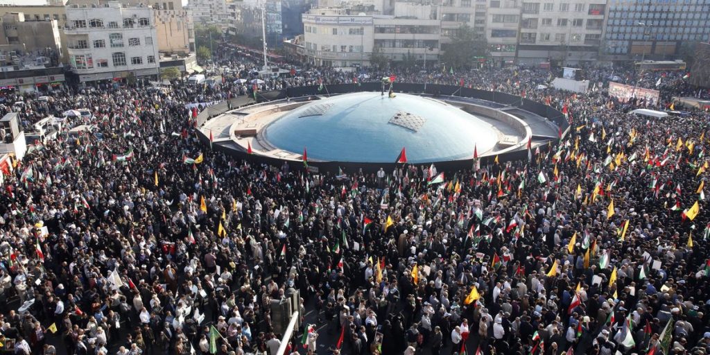 «We are against the attack on Israel», the story of a young Iranian of a war and a world apart