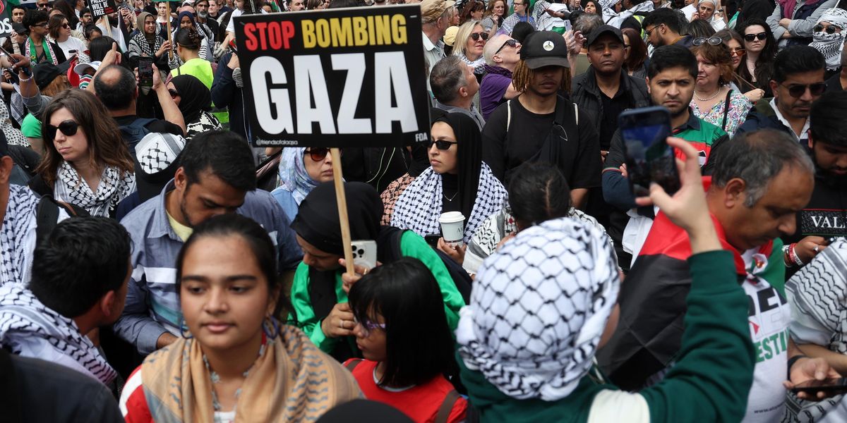 Ukraine, Gaza... it's easy to say Peace