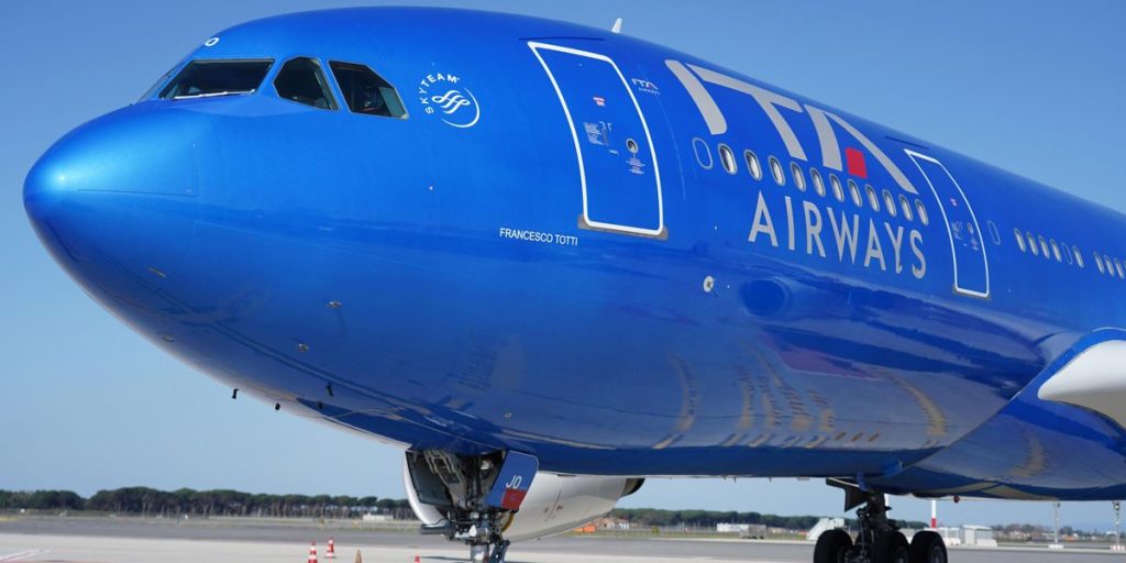 Ita flies to Lufthansa. A correct choice