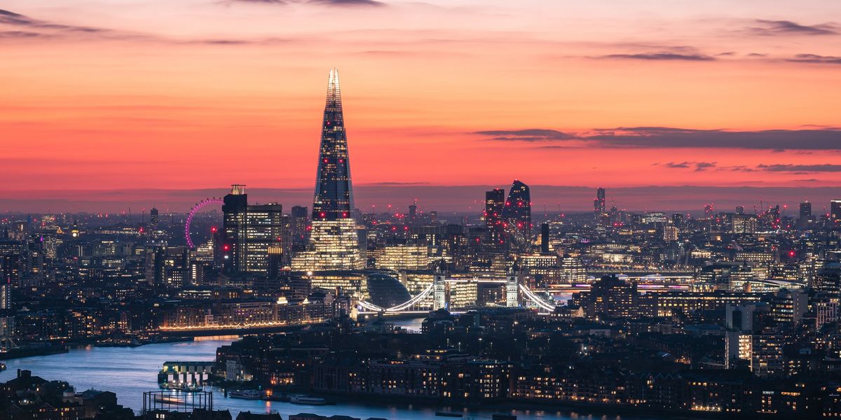 Away from crazy London - Panorama