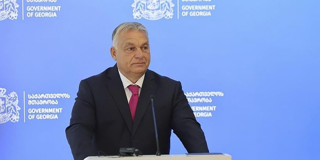 “It's really Rock'n'Roll”: Orbán against the EU amid challenges and suspicions