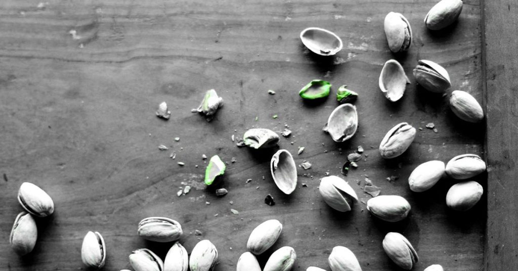 Could eating a handful of pistachios daily help improve eye health?