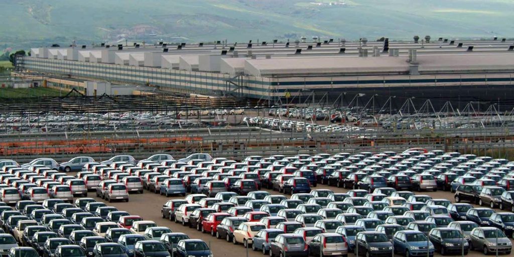 Car market in crisis: registrations down 10.8% in November
