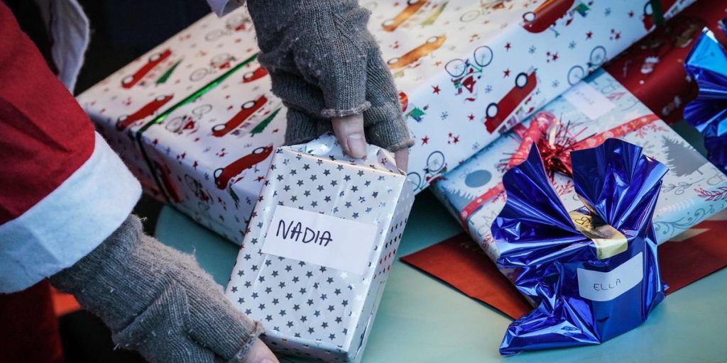 Christmas recycling: boom in reselling and regifting in Italy