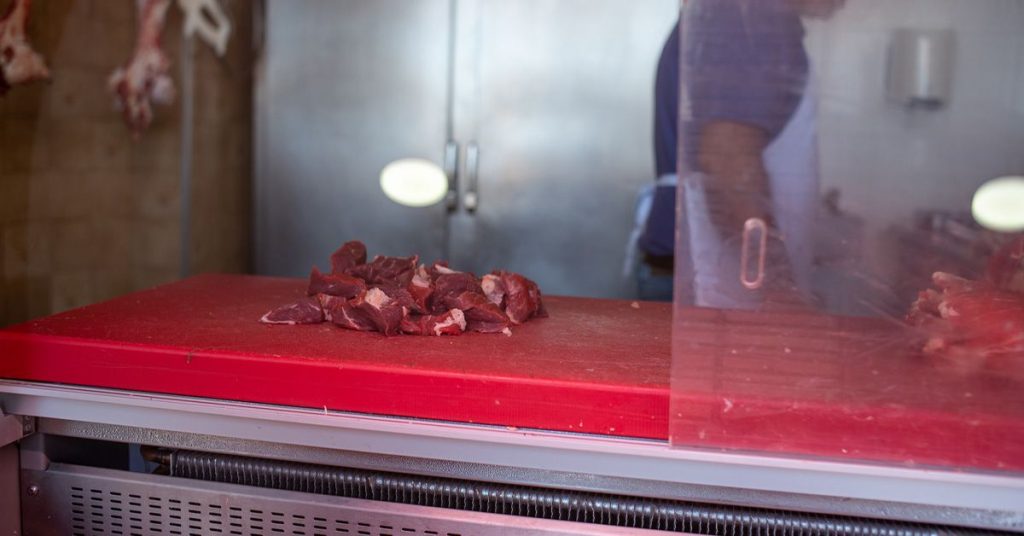 Can eating more processed red meat increase your dementia risk?