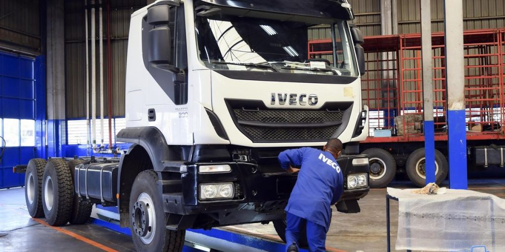 Iveco to the historical tops driven by defense activities. For analysts the race is not over