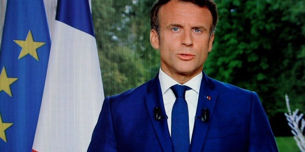 Macron's weakness on the Ukrainian crisis