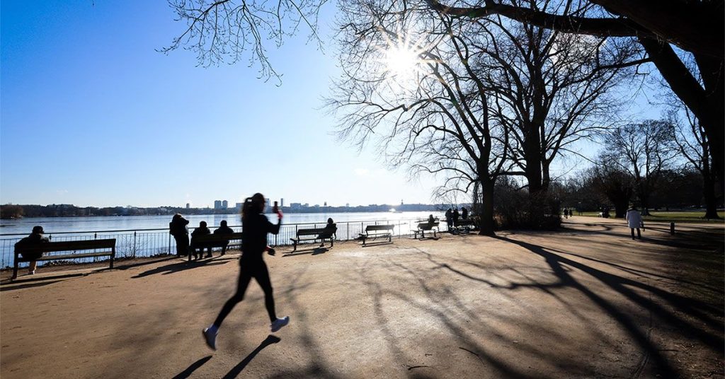 2 out of 25 Lifestyle and Environmental Factors AFFECT AGING THE MOST, Study Finds