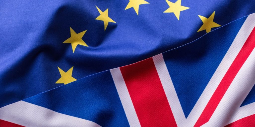 To enter Enghilterra, from April, a new visa (for a fee) will be needed