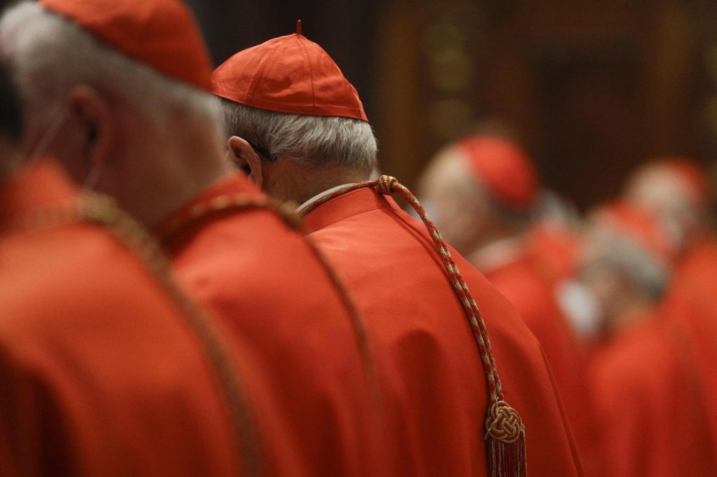 Bookmaker e toto Papa, Parolin favorito, Tagle lo incalza nelle quote