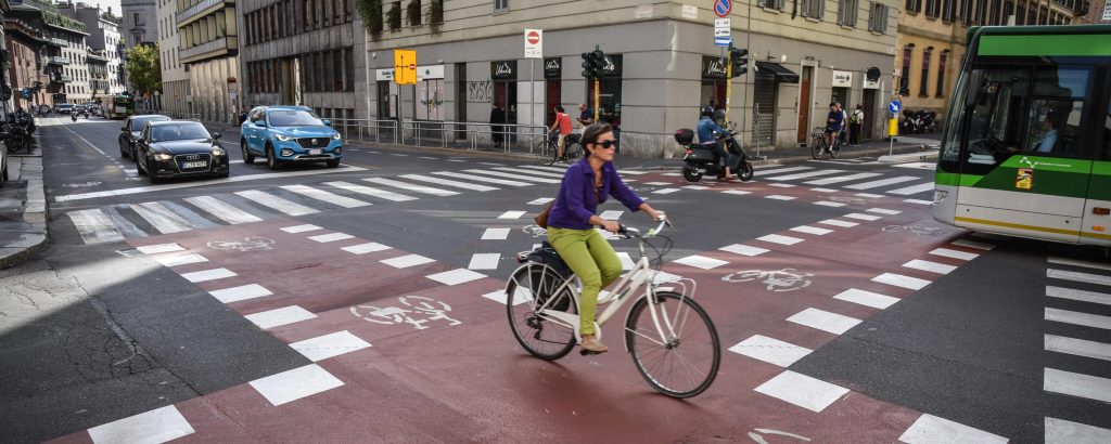Piste ciclabili, tutte le follie (e gli sprechi)