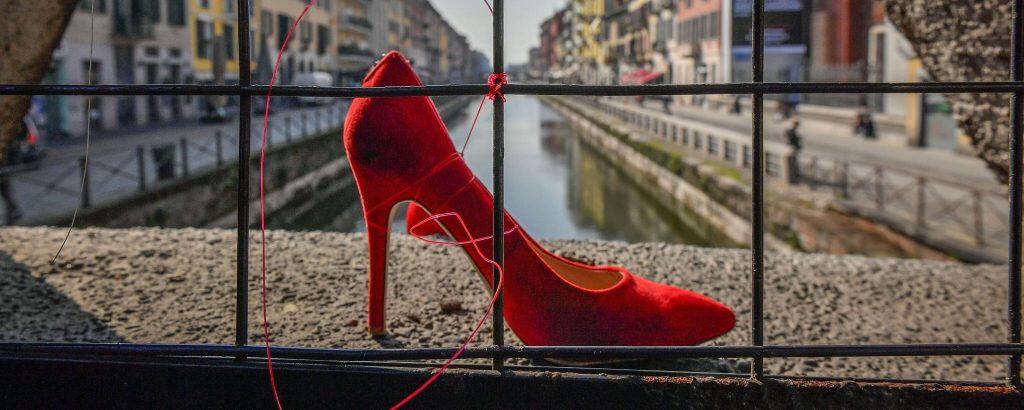 Femminicidi, il ruolo delle madri nei casi di Ilaria Sula e Sara Campanella