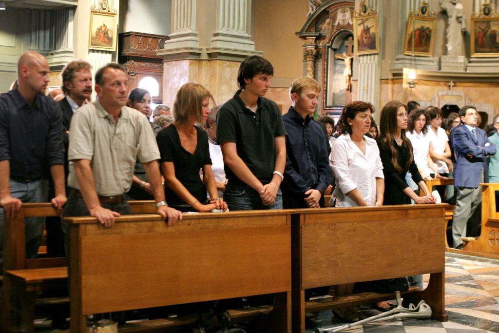 Garlasco, le teorie alternative sul delitto di Chiara Poggi: tra santuario, suicidi e impronte scomparse