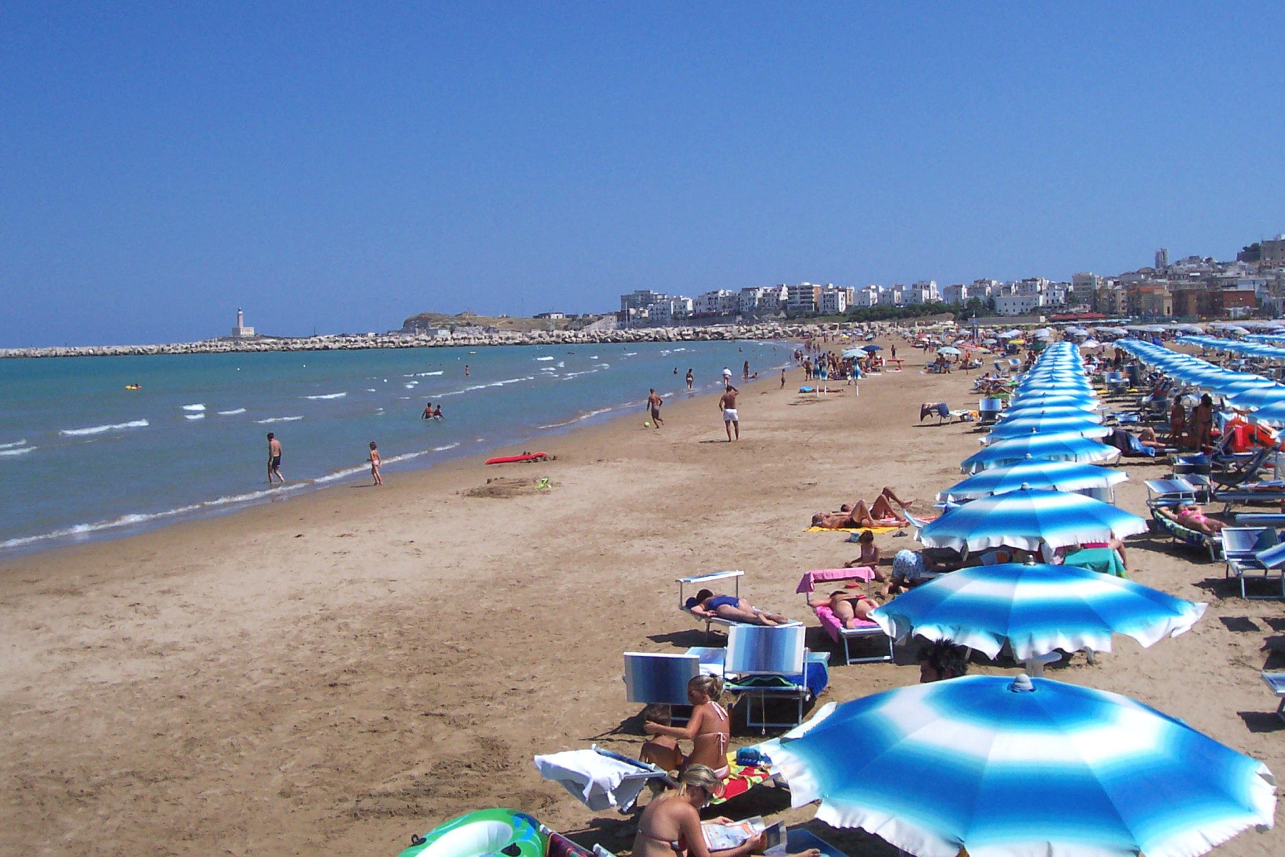 Estate, boom di turisti in Italia: previsti più di 65 milioni di arrivi