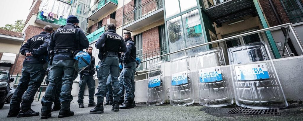 Decreto Sicurezza, maxi piano di sgomberi delle case occupate: 43 milioni l’anno se rimesse a reddito