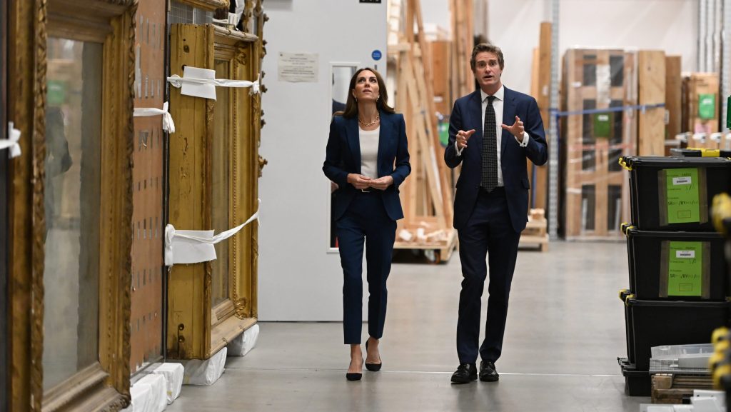 Kate Middleton, the visit to the V&A East Storehouse in London