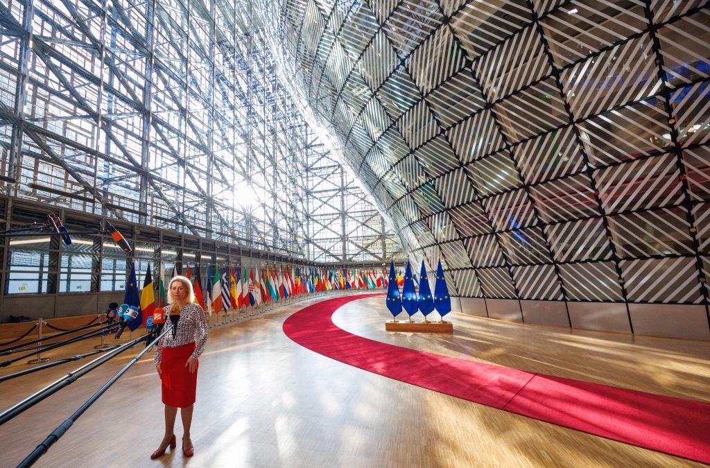 Ue, approvato il diciottesimo pacchetto di sanzioni alla Russia