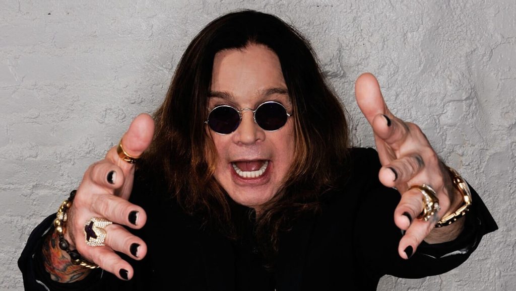 Ozzy Osbourne, il mostro sacro del metal è morto a 76 anni: addio al Principe delle Tenebre