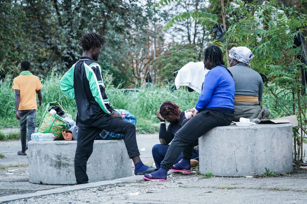 Espulso dopo 142 reati: in Italia serve un curriculum criminale per andarsene