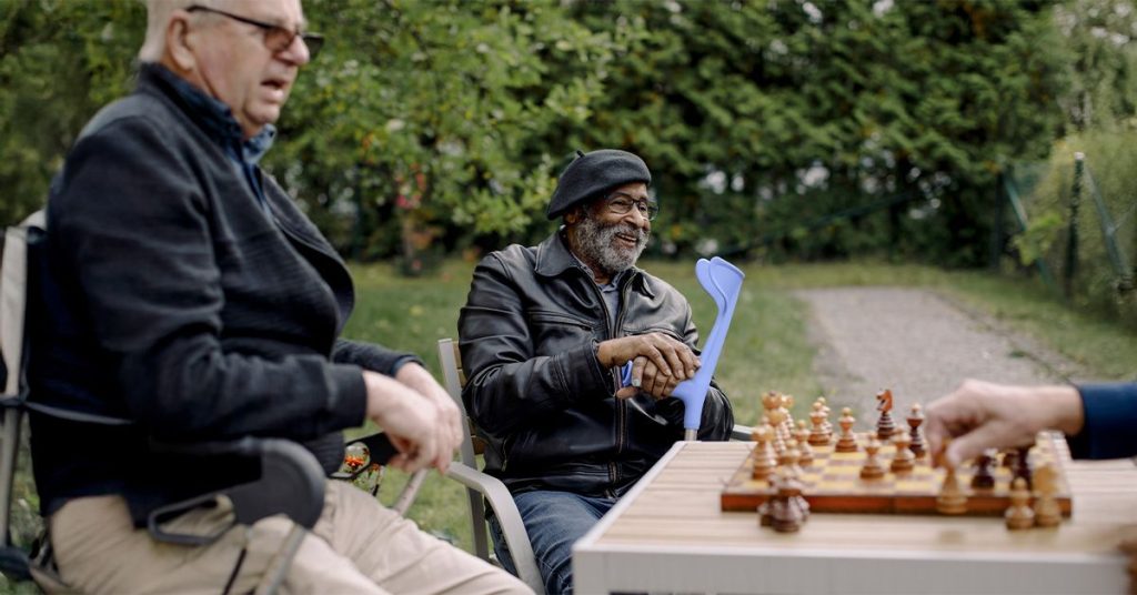 Mediterranean Diet May Not Improve Brain Health in All Aging Populans