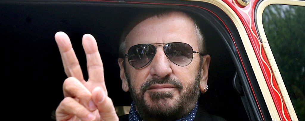 Ringo Starr, il Beatle triste che ha cambiato la musica (e conquistato Sinatra)