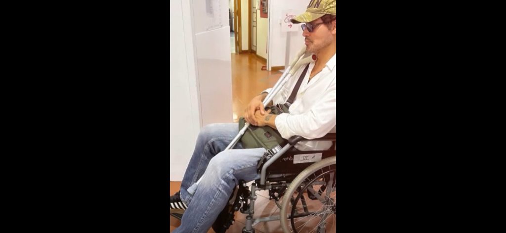 The actor ends up in the clinic in a wheelchair