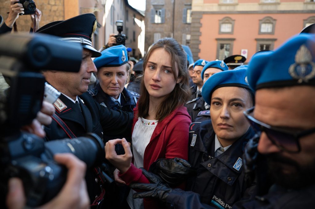 Amanda Knox: la nuova serie su Disney+ riaccende i riflettori su uno dei casi giudiziari più controversi degli ultimi anni