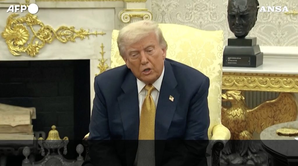 Trump on Epstein documents: "A buffaloes of Democrats"