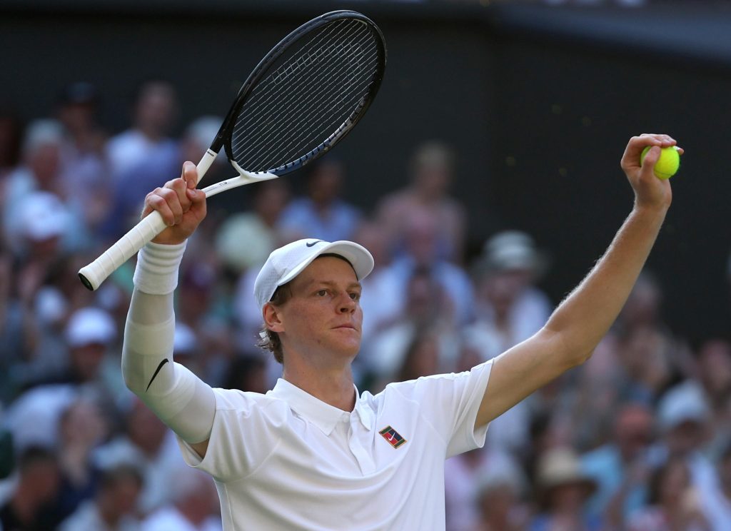 Wimbledon, Sinner conquista la finale e l’ennesima sfida contro Alcaraz