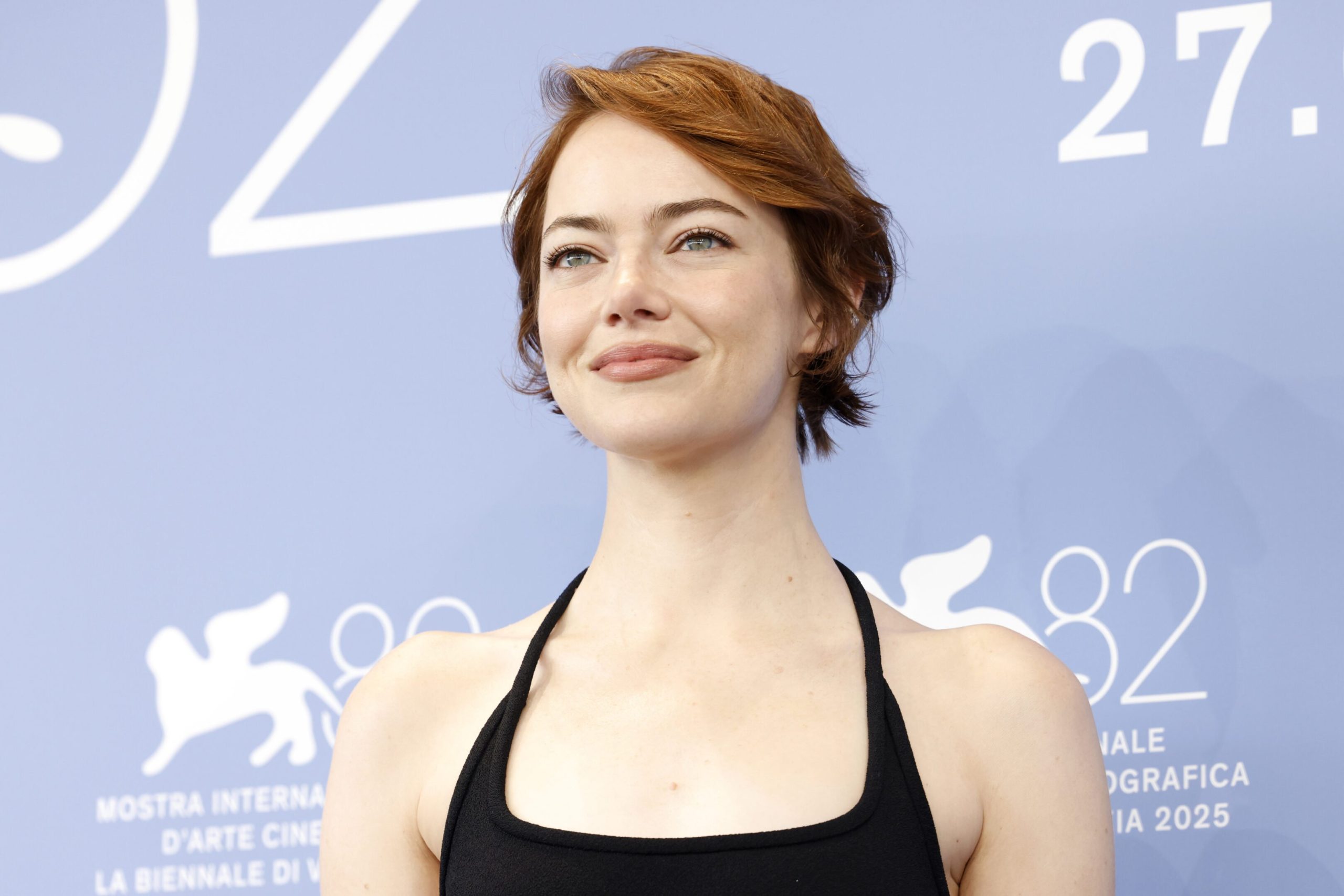 Mostra del Cinema di Venezia 2025: Emma Stone protagonista di Bugonia