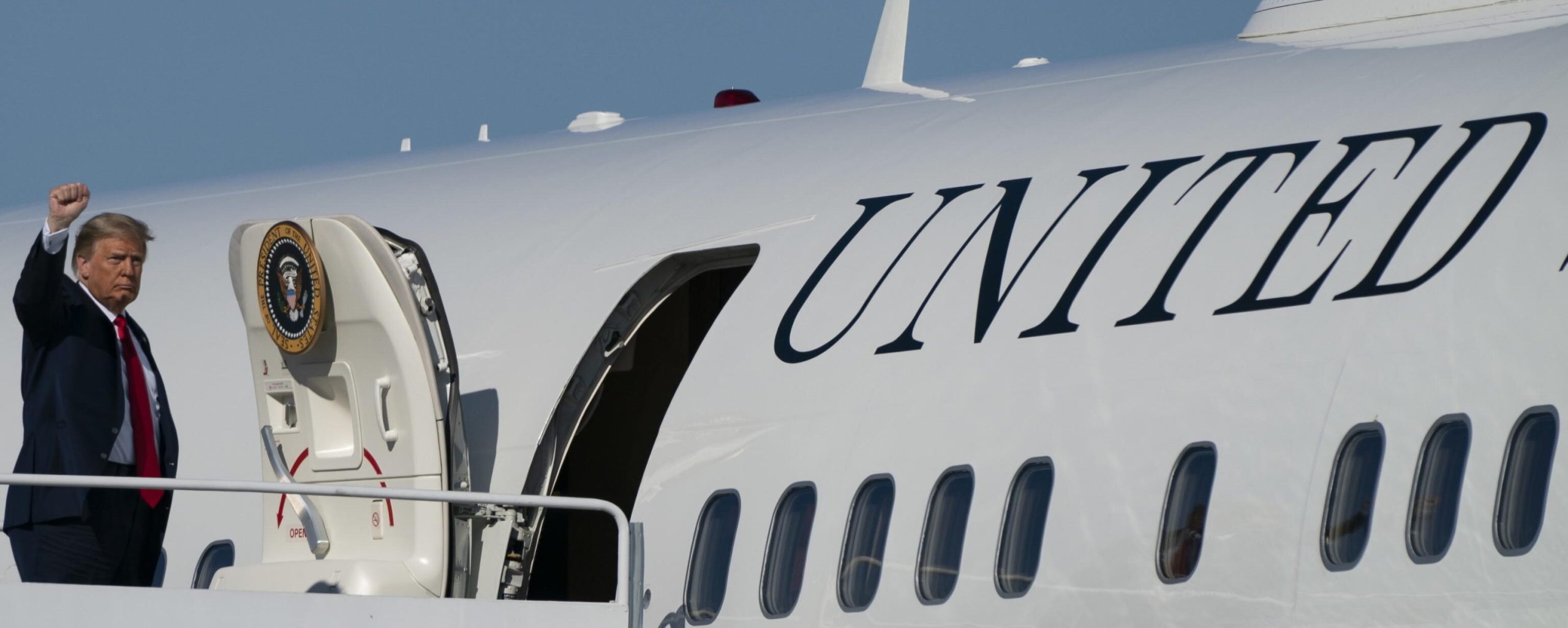 Trump e Zelensky: ecco cosa si sono detti al telefono (secondo i più importanti media mondiali)