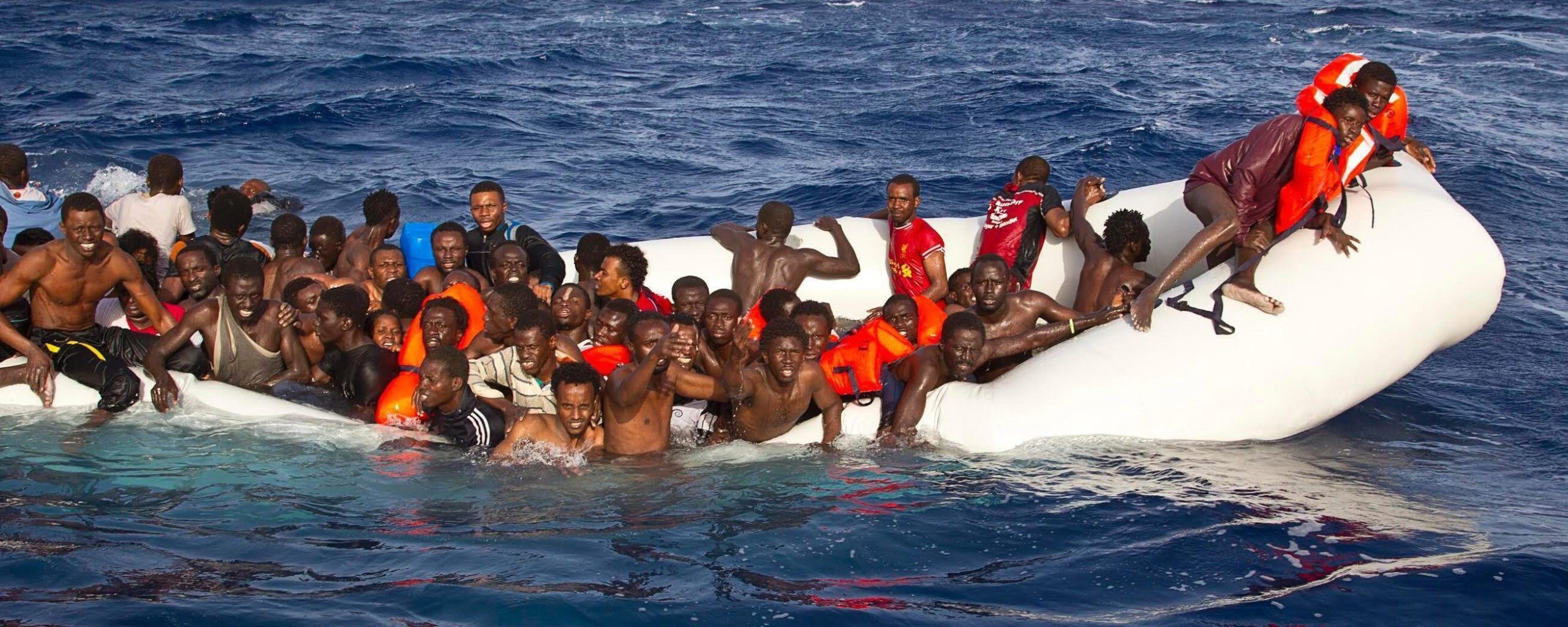Sbarchi migranti, lo scontro tra Ong e governo sui porti assegnati