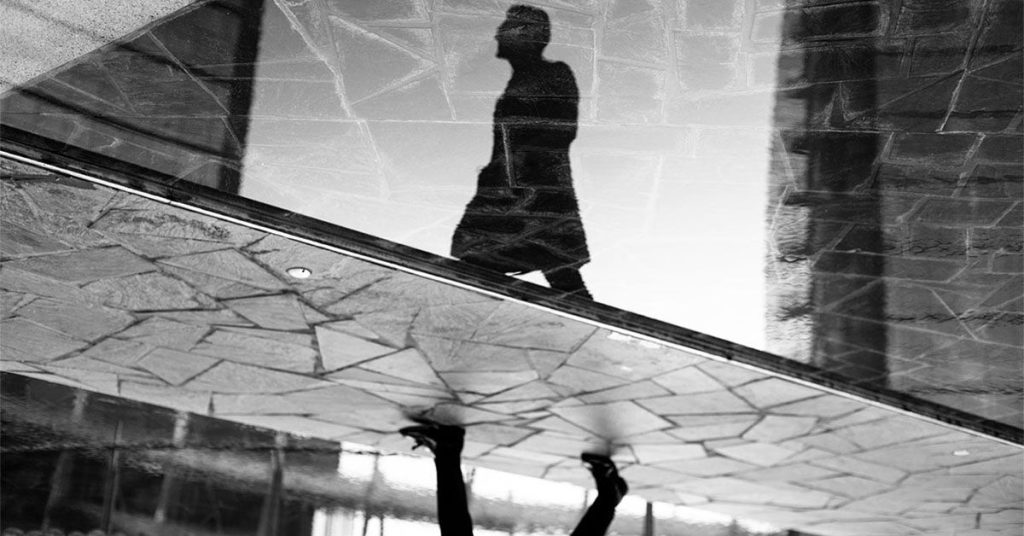 SMALL CHANGE TO HOW YOU WALK MAY HELP RELIEF OSTEARARTHRITIS PAIN