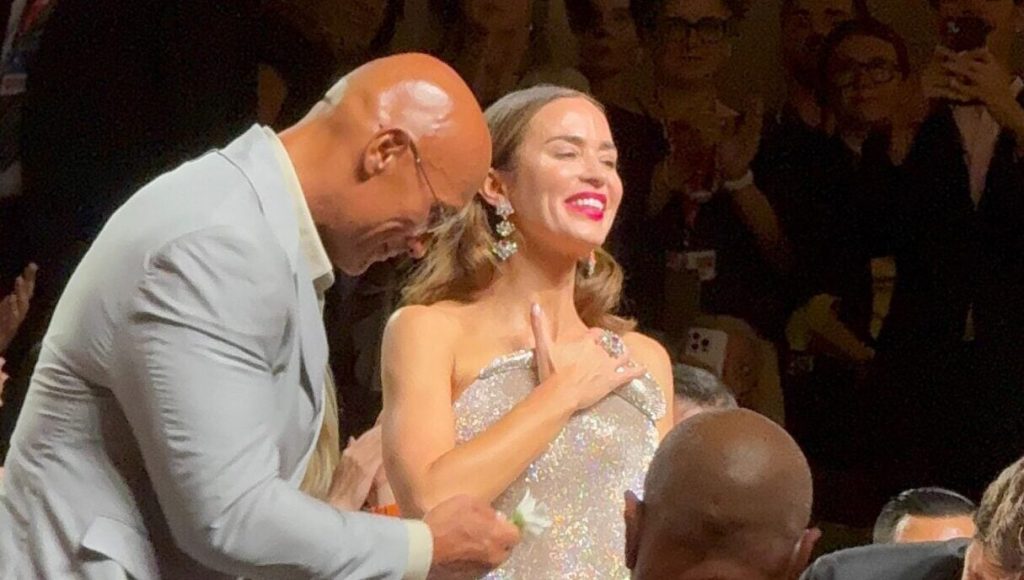 Dwayne Johnson and Emily Blunt, together with the presentation of "The Smashing Machine"