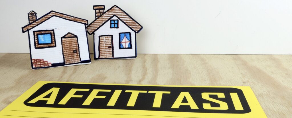 Manovra, Forza Italia e Lega bloccano sul nascere la stangata sugli affitti brevi