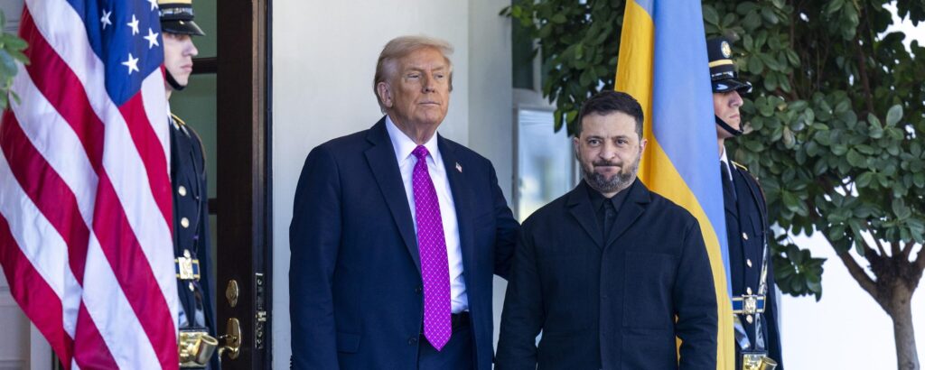 Guerra in Ucraina, Zelensky alla Casa Bianca. Trump frena sui missili a Kiev dopo la telefonata con Putin