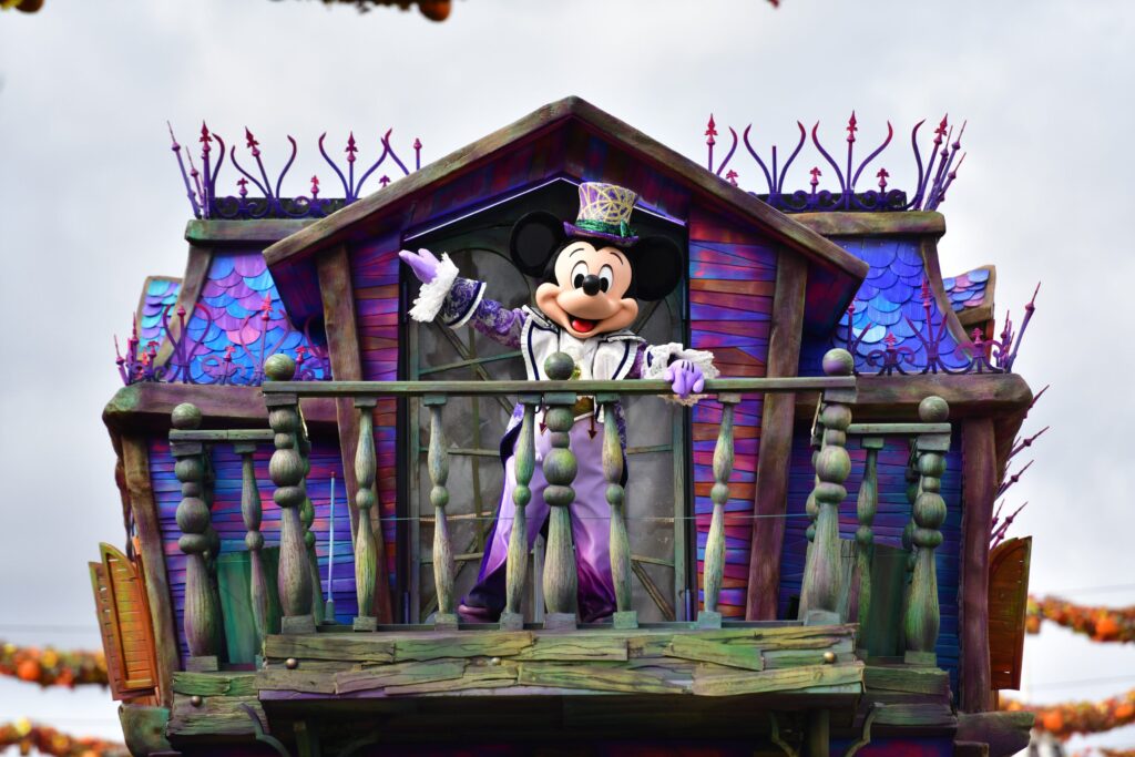 Halloween: a Disneyland Paris i cattivi (più amati di sempre) diventano protagonisti