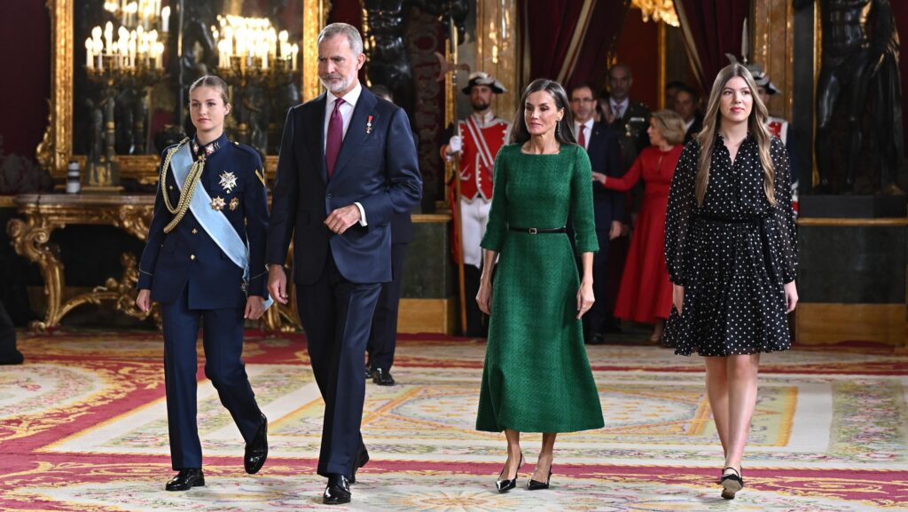 Infanta Sofía: debutto al Palazzo Reale di Madrid e riflettori internazionali su di lei