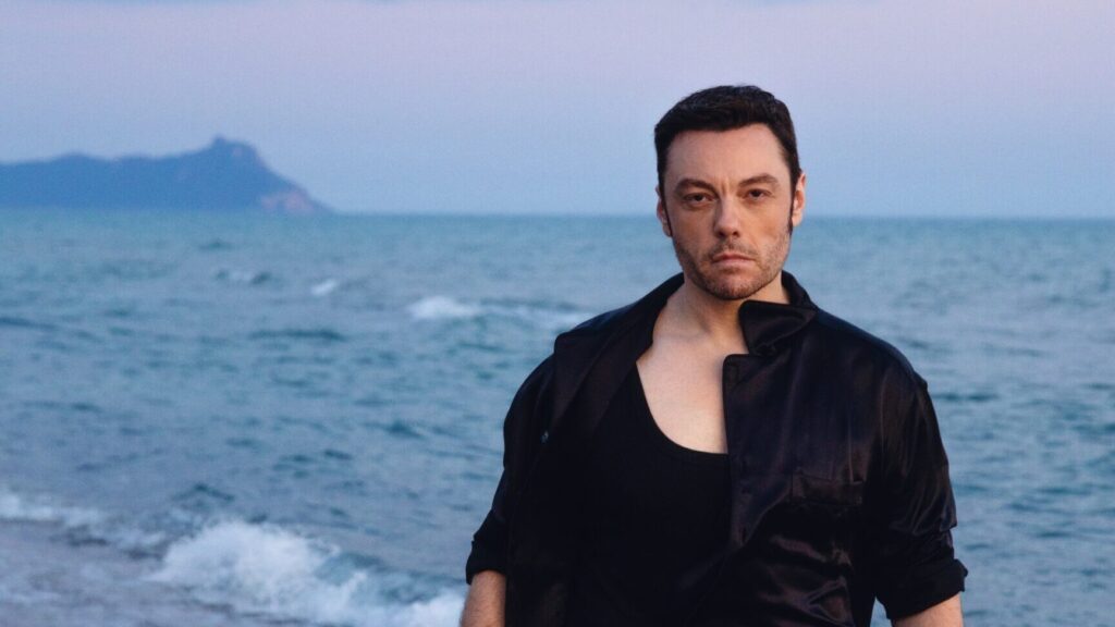 Tiziano Ferro: undici nuove canzoni per raccontare due anni di dolore