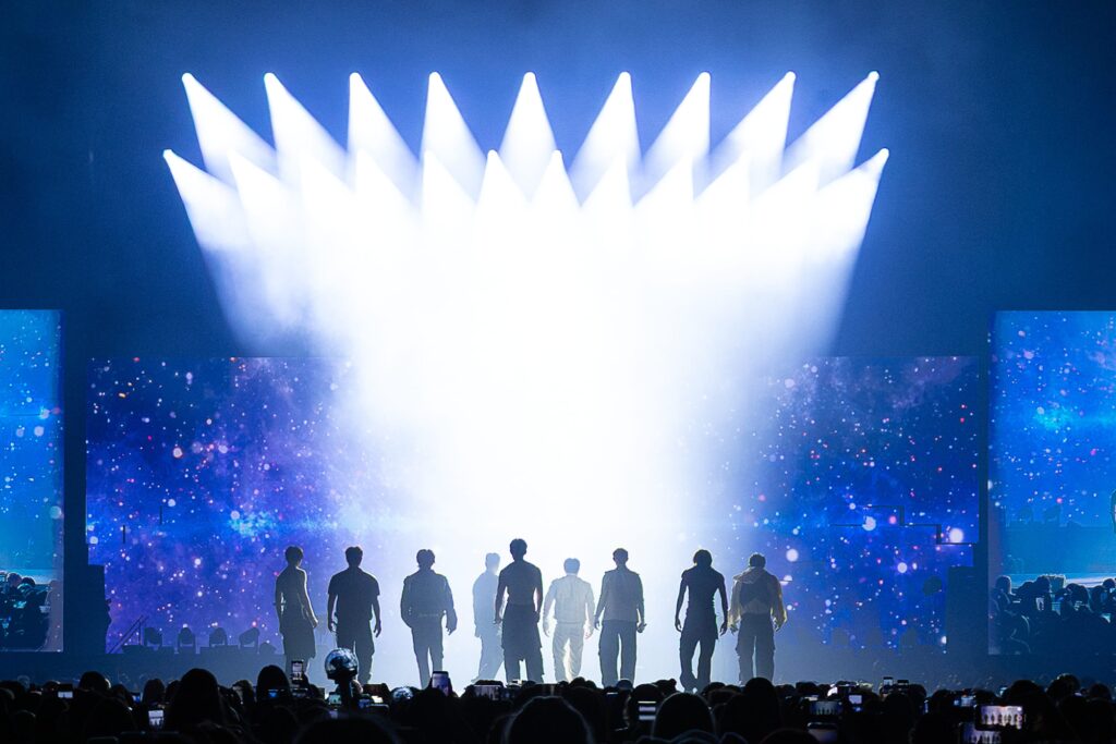 I Seventeen portano il tour New_ al cinema: evento globale per i dieci anni del gruppo
