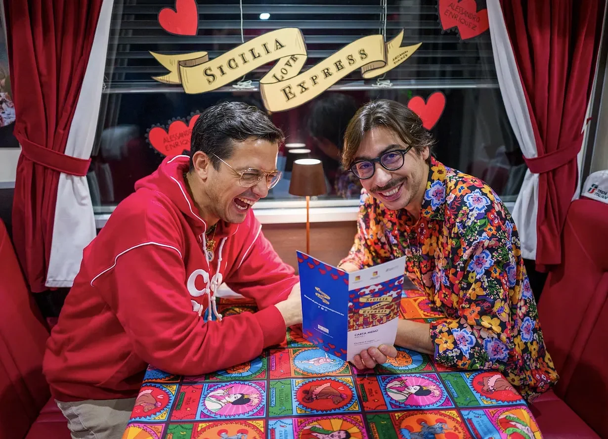 Alessandro Enriquez firma il Sicilia Express