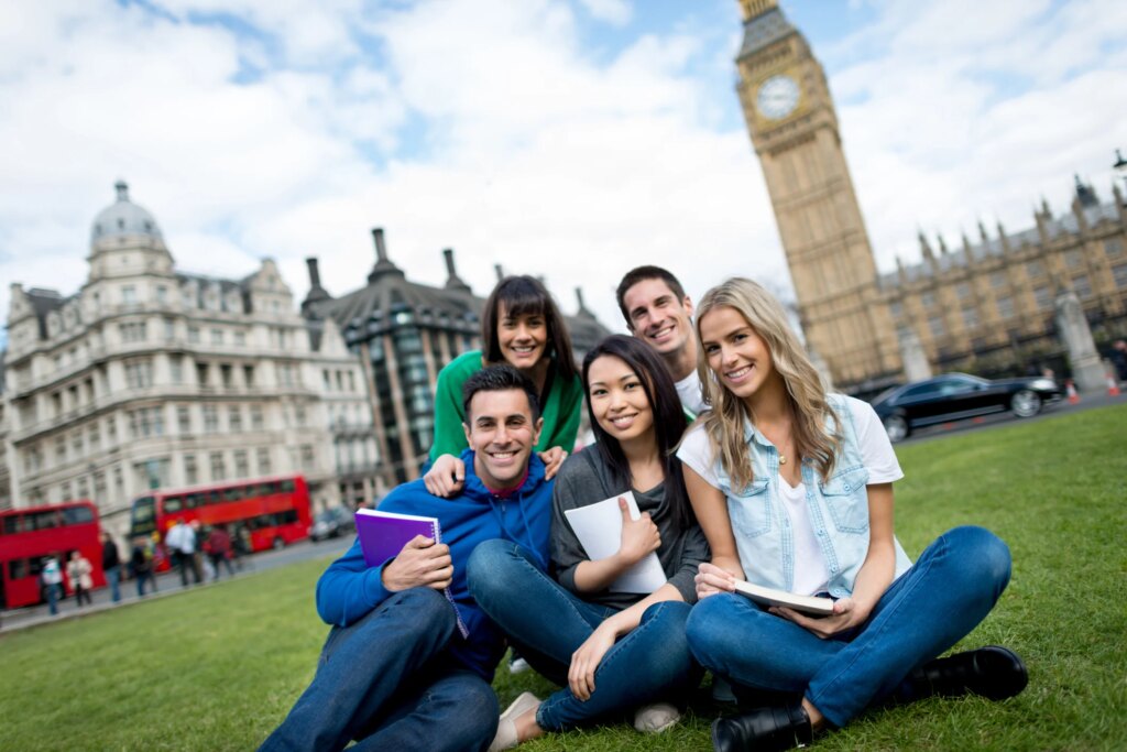 Erasmus+, svolta post-Brexit: Londra rientra nel programma dal 2027