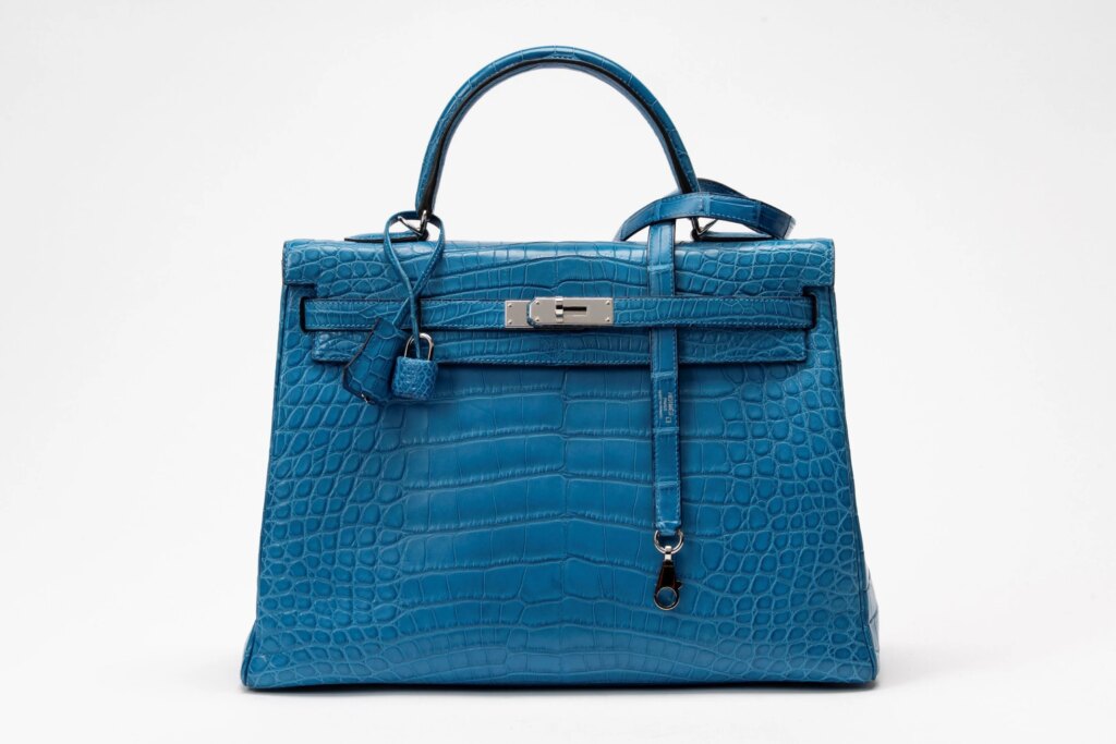 Finarte: il boom del vintage di lusso tra Hermes, Chanel e Dior
