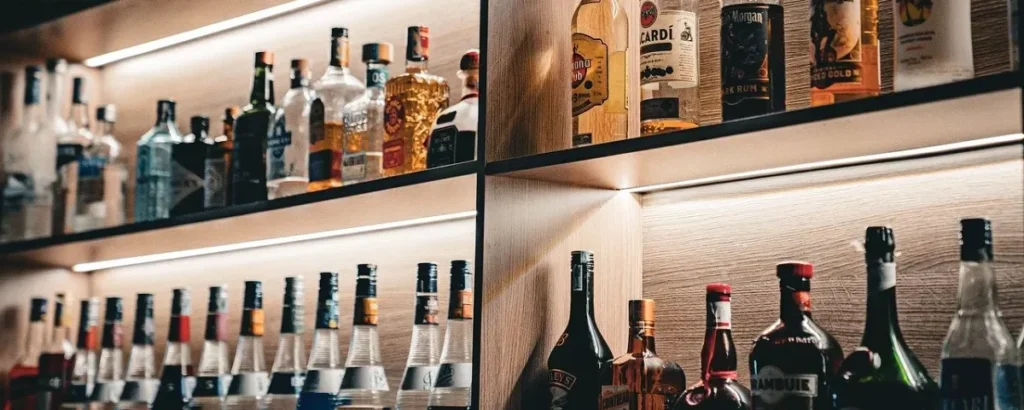 L’Arabia Saudita si apre all’Occidente:  a Riad la prima enoteca (di lusso) per i turisti