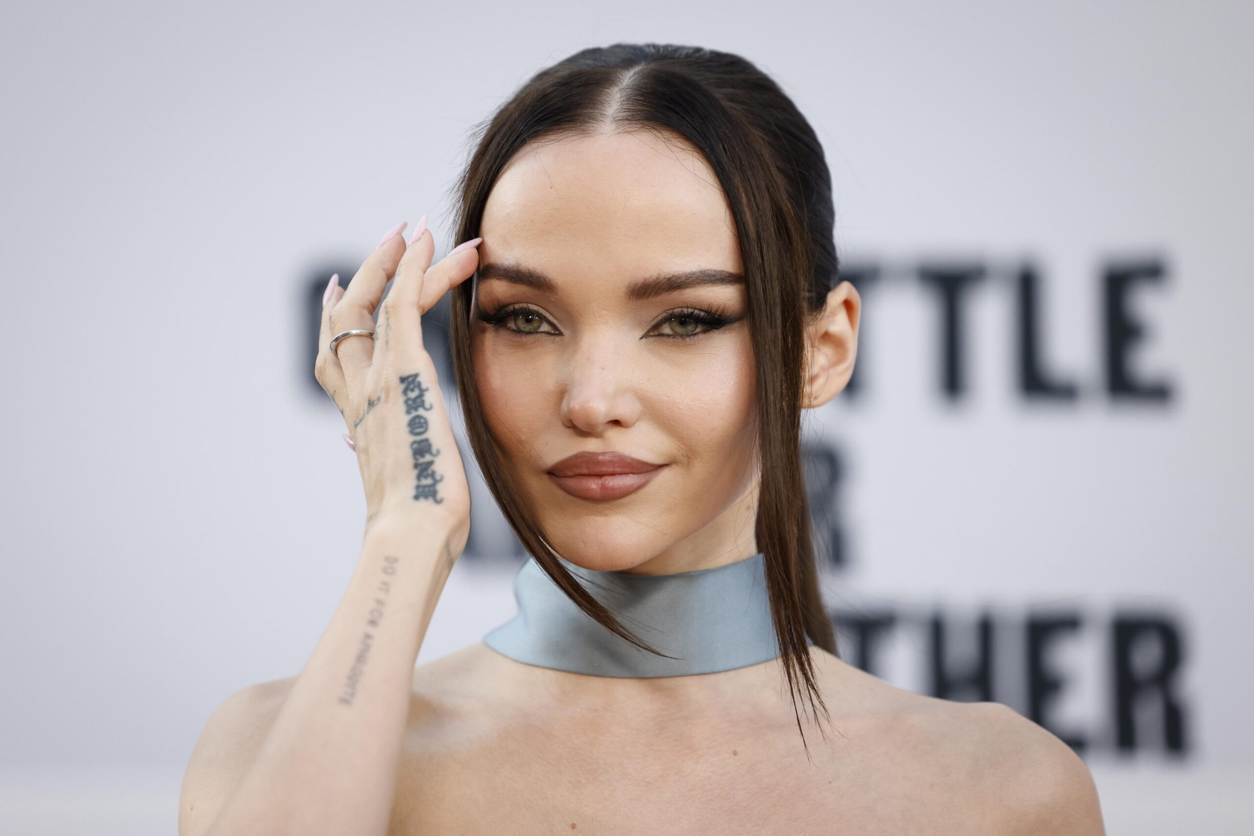 Chi è Dove Cameron, la futura moglie di Damiano David: carriera, amore e fidanzamento