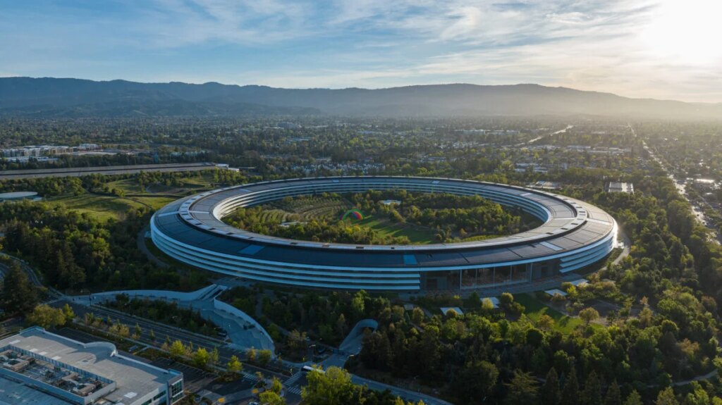 Apple pronta al grande salto: il primo iPhone pieghevole potrebbe arrivare già a settembre